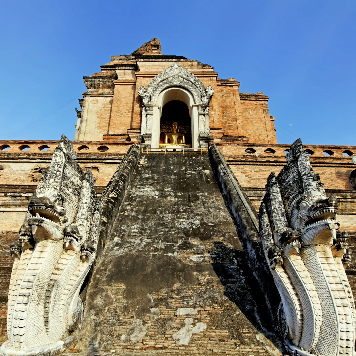 Ancient Slide / Wat Chedi Luang / Chiang Mai